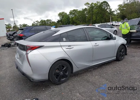 2018 Toyota Prius Three Touring z USA, uszkodzony, nr VIN JTDKARFU9J3549748